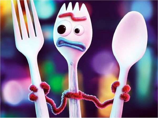 Muñecos de Forky son retirados por ser peligrosos para los niños