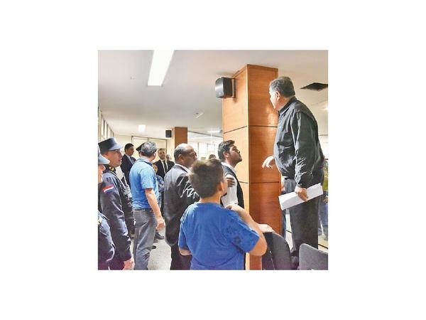 Fiscal investigará sobre amenazas