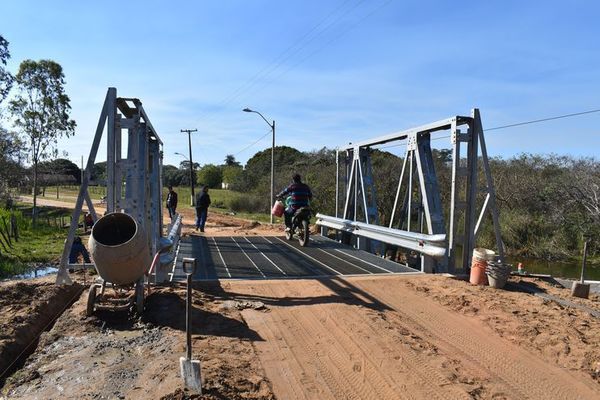 Siguen obras de construcción de puentes en Yabebyry - Digital Misiones