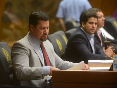 Diputados de Añetete celebraron el retorno del "compañero y colega" Quintana » Ñanduti
