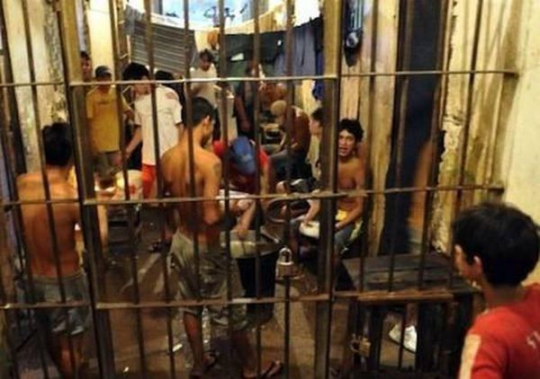 Reforma legal pondría en libertad a unos 3.500 presos de inmediato