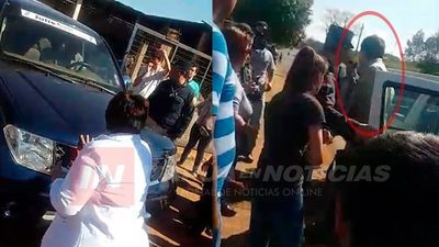 ESCRACHAN AL CONCEJAL JULIO ARÉVALOS EN SAN ISIDRO.