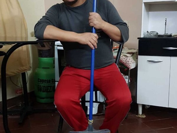Doña contrató "doméstico" y su marido llamó al 911