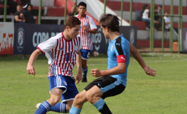 HOY / Otra vez Paraguay sufre un tropiezo frente a la Celeste