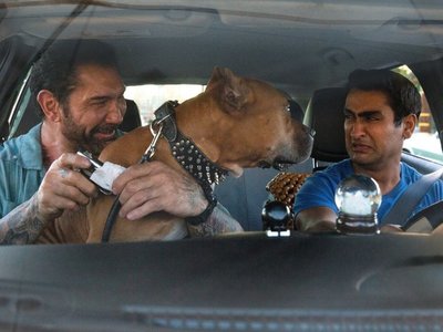 Dave Bautista y Kumail Nanjiani, un dúo cómico en Stuber
