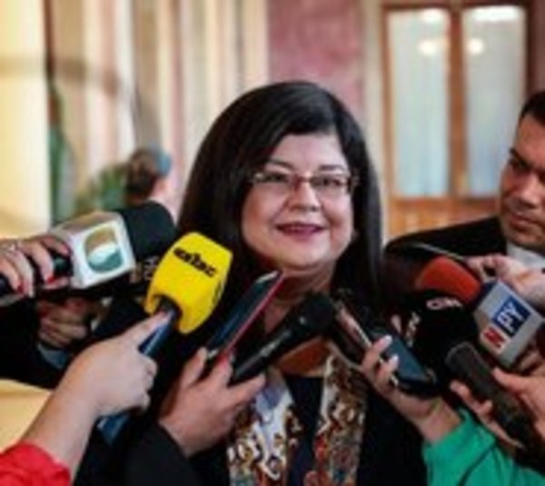 Carolina Llanes apunta a democratizar la justicia - Paraguay.com