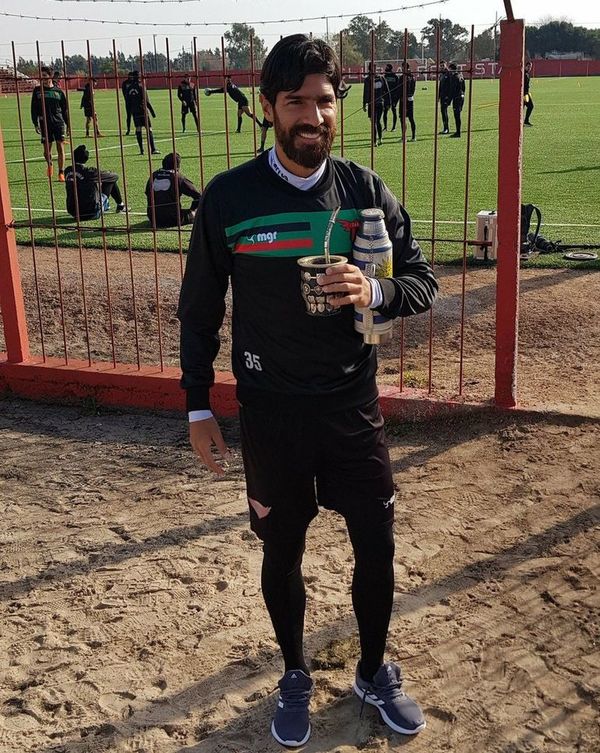 El “Loco” Abreu fue presentado en su nuevo club - Fútbol - ABC Color