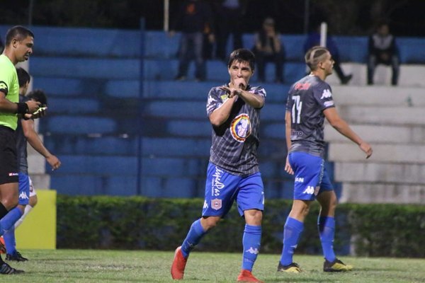 San Lorenzo golea a placer y avanza en la Copa Paraguay