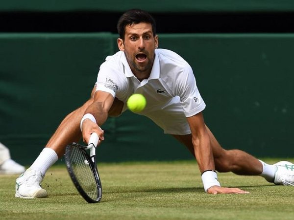 Djokovic vence a Bautista y disputará su sexta final en Wimbledon