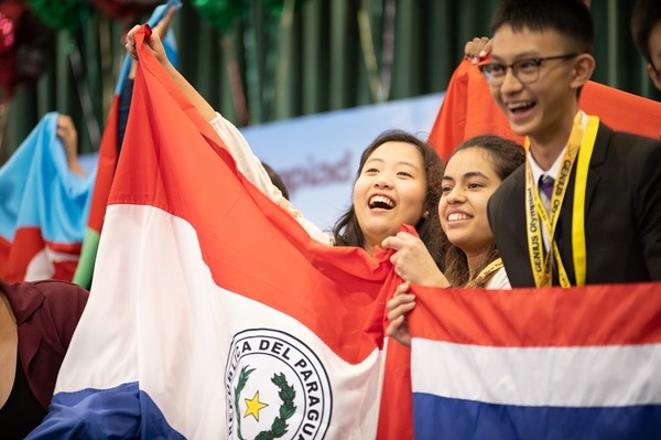 Estudiantes paraguayas ganan competencia científica en Estados Unidos