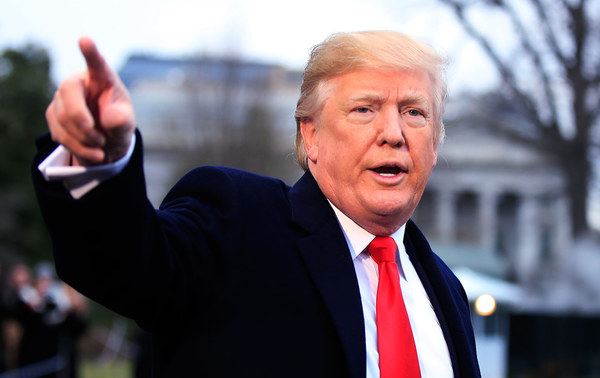 Trump confirma que las redadas empezarán el domingo y deportarán a «miles»