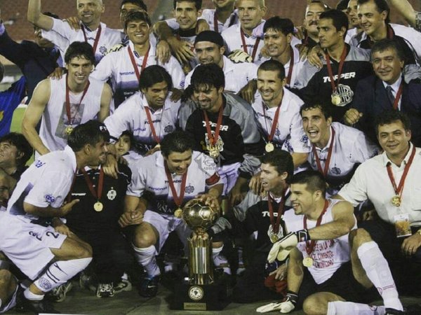 A 16 años de la última conquista internacional del Rey de Copas