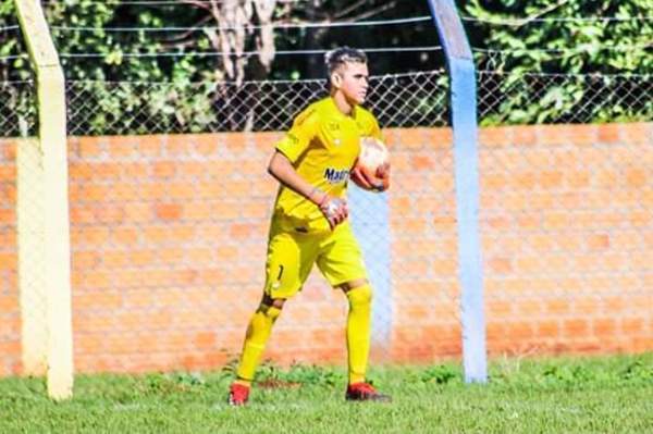 Desde la Escuela de Fútbol Municipal Roseño, al 3 de Febrero de Ciudad del Este - Digital Misiones