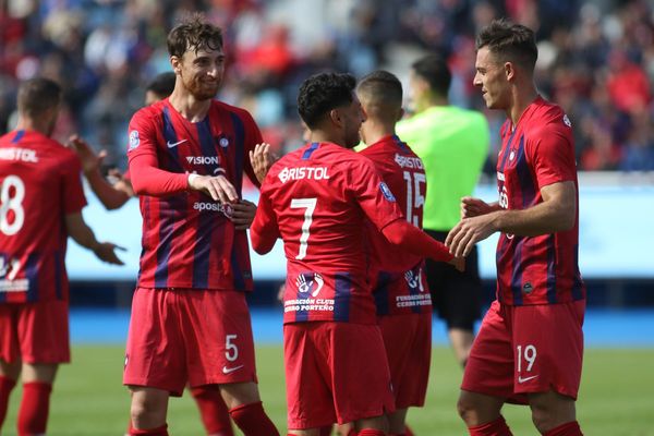 Cerro se exhibe en el Este