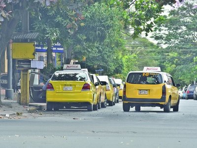 Ordenanza  convierte paradas de taxis en herencia