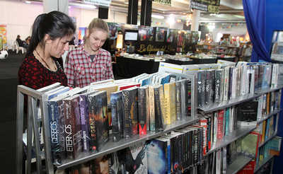 Concluye campaña “Un libro, una esperanza” con visitas a bibliotecas de Cordillera | .::Agencia IP::.