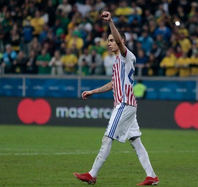 Almirón y su exigente entrenamiento