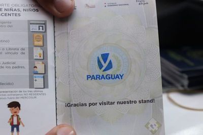 Lanzan sello con la Marca Paraguay para pasaportes de turistas