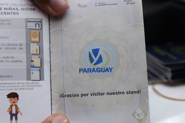 Lanzan sello con la Marca Paraguay para pasaportes de turistas