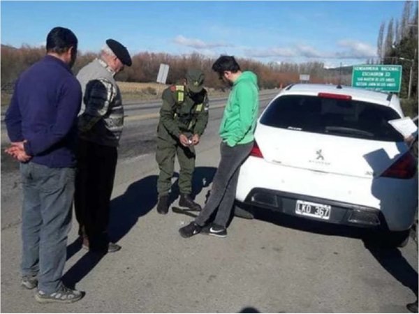 Cantante de No Te Va Gustar fue demorado por tener drogas