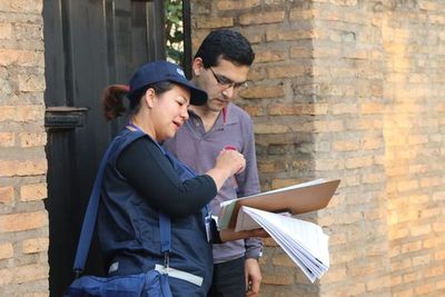 Encuestadores visitan hogares para medir el turismo interno
