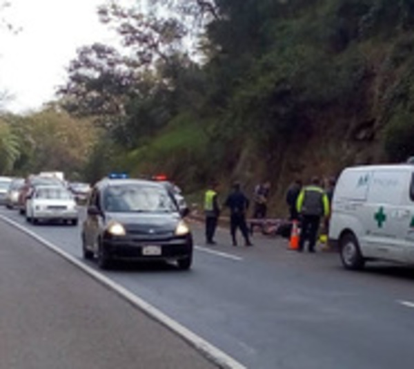 Motociclista brasileño muere en accidente en cerro Caacupé - Paraguay.com