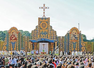 El álbum de la visita de Francisco a Paraguay