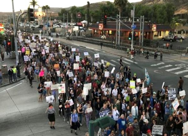 No a los “campos de concentración” de inmigrantes, claman