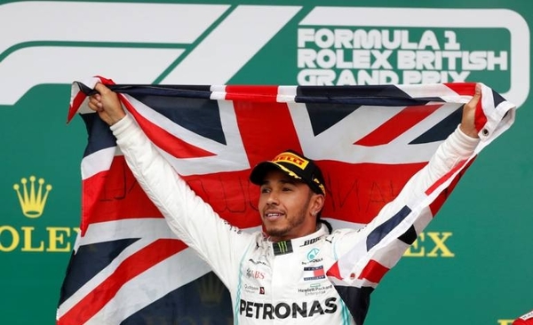 HOY / Hamilton gana el Gran Premio de Gran Bretaña