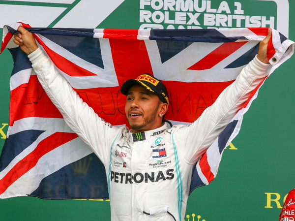 Hamilton de adjudica el GP de Gran Bretaña