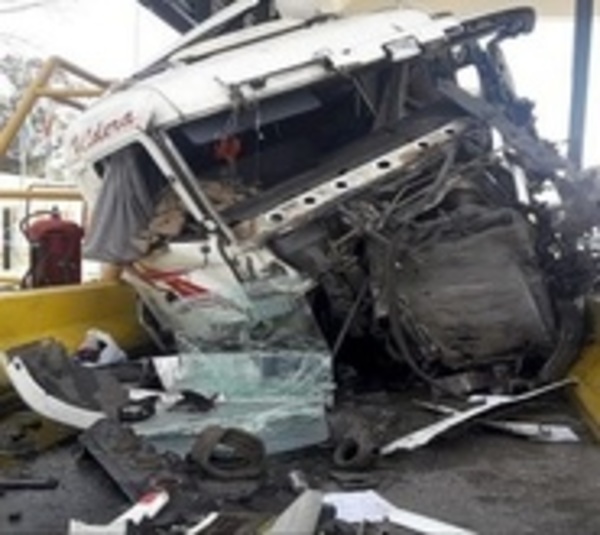 Argentina: Camionero paraguayo involucrado en grave accidente - Paraguay.com
