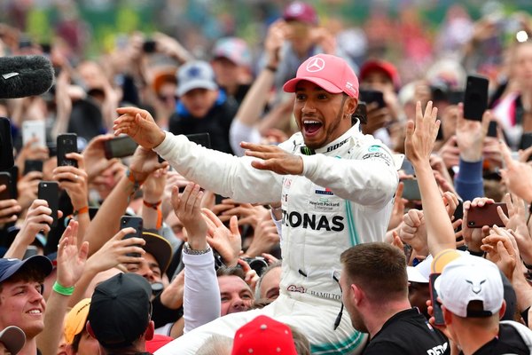 Hamilton logra un sexto triunfo récord en GP de Gran Bretaña