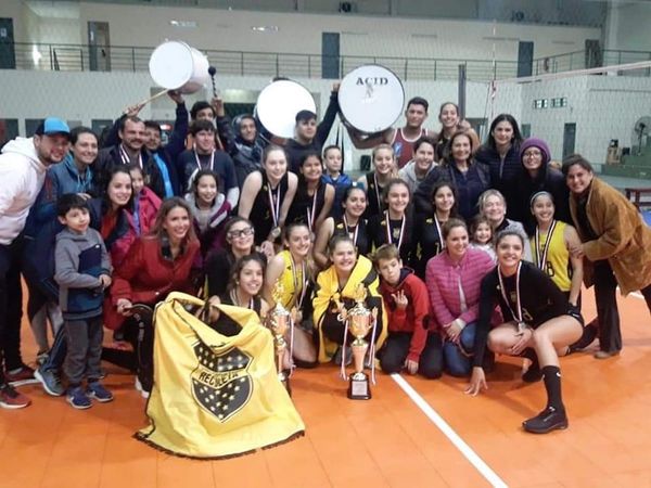 Recoleta vuelve con todo en el voley femenino