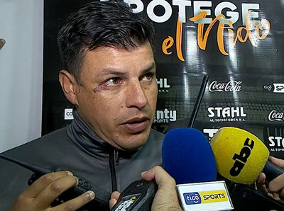 Alfredo Cano analiza la dura derrota ante el tricampeón