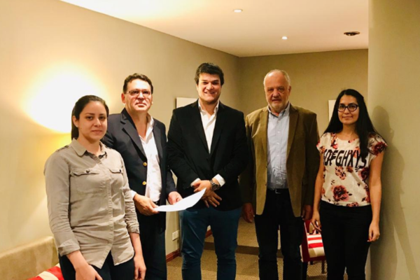 HOY / Capacitarán a paraguayos en el campo de hidrocarburos