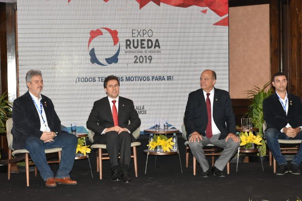 Canciller resalta al Paraguay como país de oportunidades económicas - .::RADIO NACIONAL::.