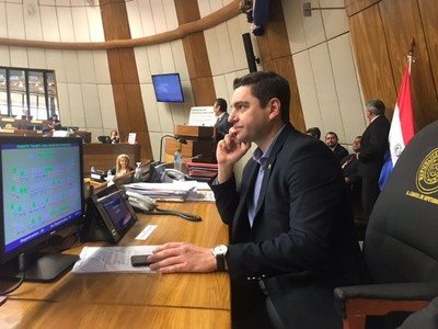 Pedidos de pérdida de investidura: cuando se cumplan los requisitos se llevarán adelante, dice Alliana   - Radio 1000 AM