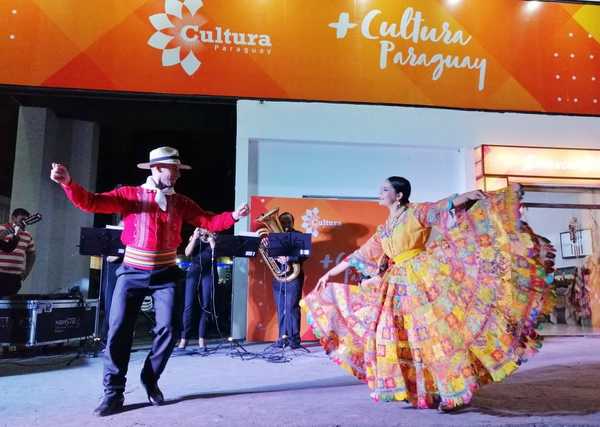 El audiovisual nacional y el folclore fueron protagonistas del stand de la SNC | .::Agencia IP::.