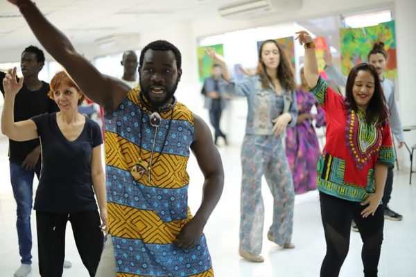Proponen talleres gratuitos con artistas de Visiones de Senegal | .::Agencia IP::.