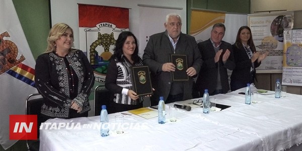 MINISTRA DE TURISMO SUSCRIBE CONVENIO CON LA GOBERNACIÓN