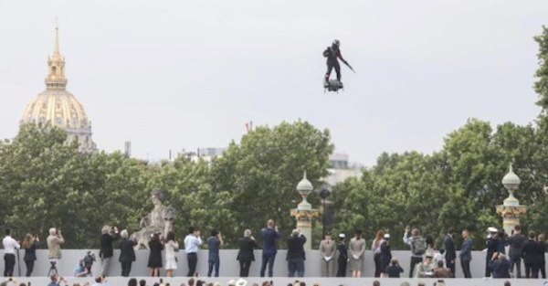 Y un día el hombre ¡voló!