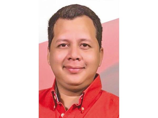 Ofrecen cargos a cambio de declinar candidatura en ANR