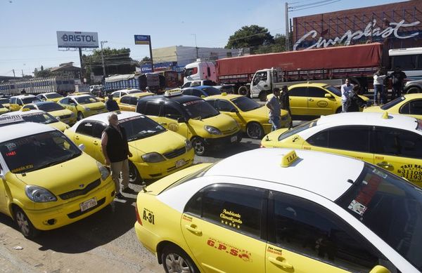 Protesta de taxistas desde las 6:00 - Locales - ABC Color