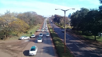 HOY / ‘Enjambre blanco’ se moviliza en CDE contra Muv y Uber