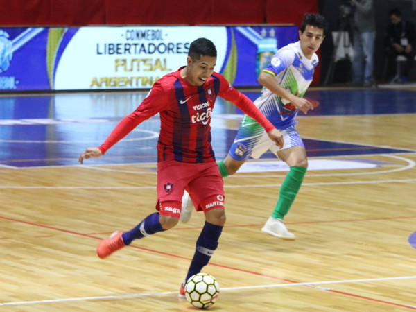 Cerro culmina la fase de grupos con puntaje perfecto