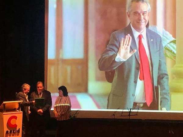HOMENAJE PÓSTUMO AL DR. LUIS GNEITING EN EL VIII ENCUENTRO INTERNACIONAL DE CIUDADES INTERMEDIAS