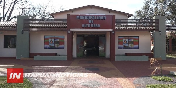 MUNICIPALIDAD DE ALTO VERÁ CON REMOZADA FACHADA.