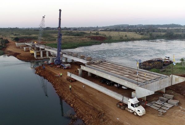 Puente sobre el río Acaray concluirá a fin de año