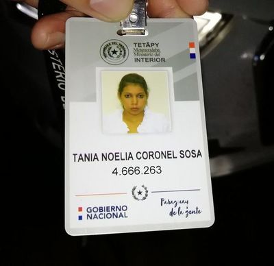 Funcionaria del Ministerio del Interior y su pareja caen con droga - Nacionales - ABC Color