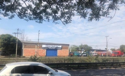 HOY / Importador terceriza servicios y por eso solo tiene 2 empleados en IPS
